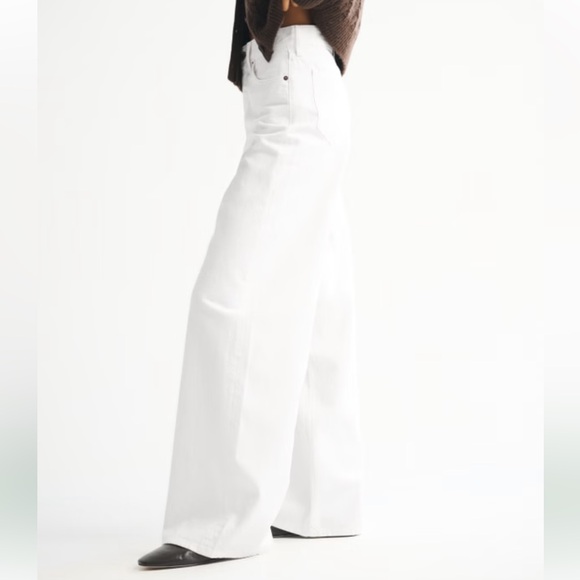 Abercrombie White Wide-Leg Jean - Picture 4 of 10